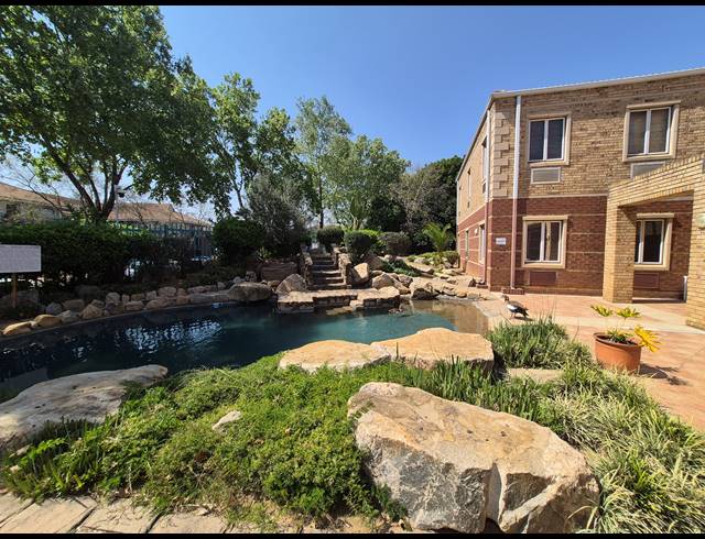 1,500M² OFFICE FOR SALE IN WOODMEAD